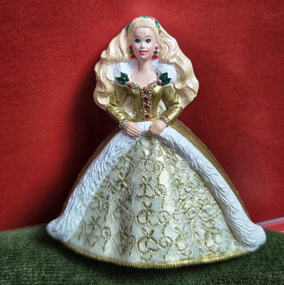 Barbie Brooche Hallmark Holiday Pin  1996 Vintage Jewelry - Picture 2 of 16